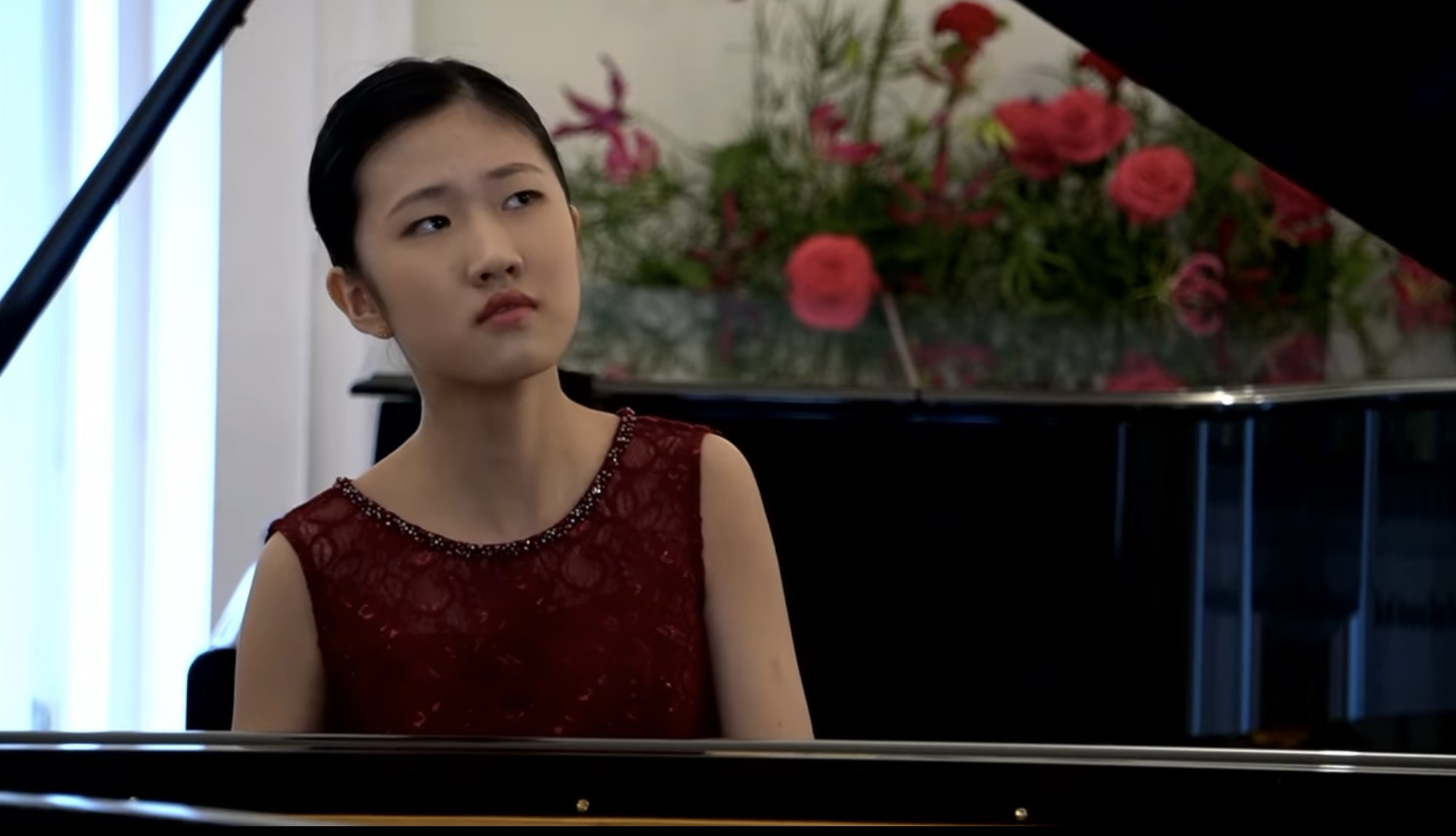 sophia-liu-a-star-is-born-a-sensational-recital-by-a-16-year-old
